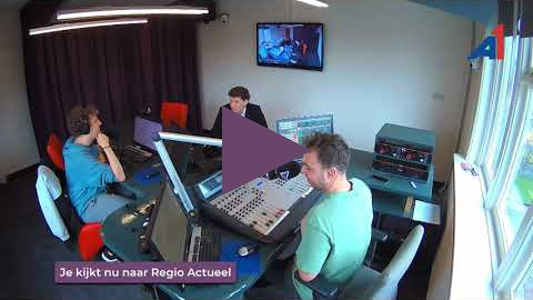 Burgemeester Van der Tak op bezoek bij Regio Actueel.