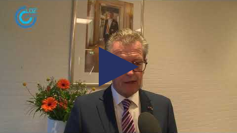 Sluiting AZC Zeewolde - Reactie Burgemeester GJ Gorter |  Lokale Omroep Zeewolde