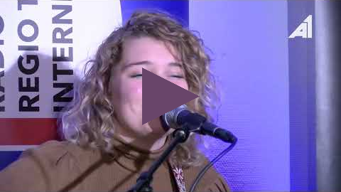 Nina Lynn - Barefoot